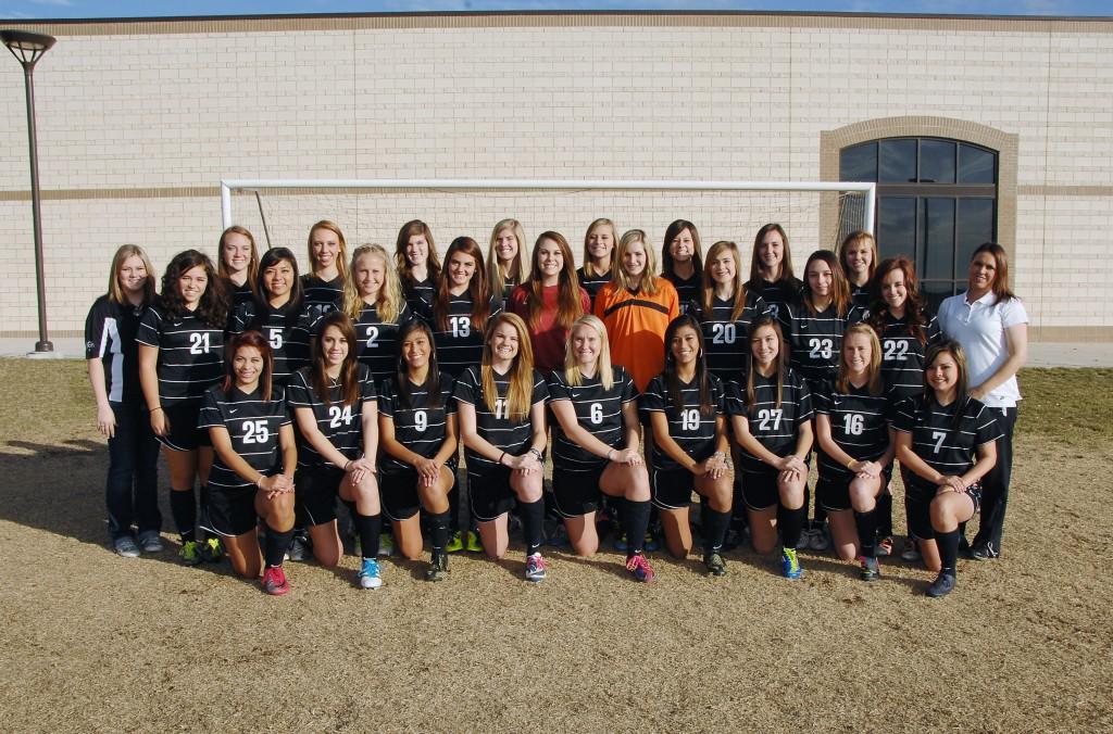 Girls soccer team looks to make statement