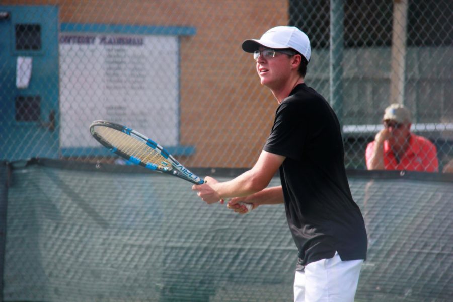 Varsity tennis team aims for state