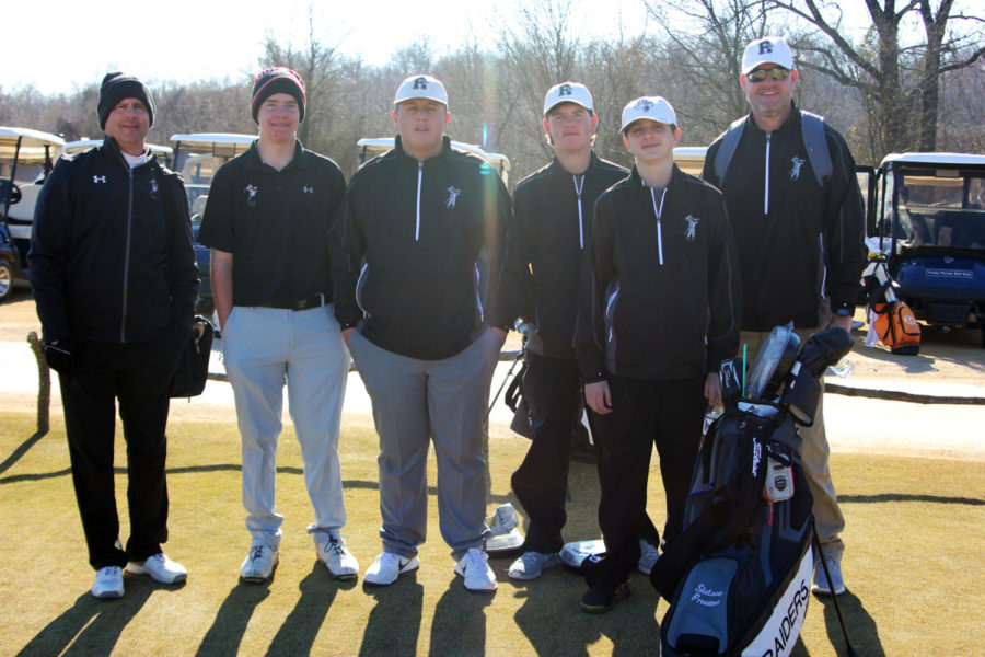 The varsity team at the Trinity Forest in Dallas, Texas in late January.