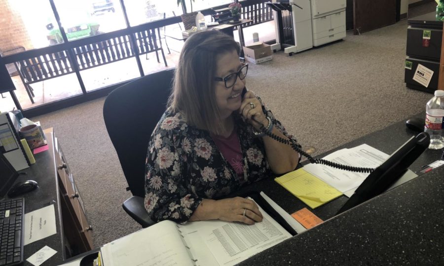 Meet Susie Alumbaugh: The School Secretary Who Has Mastered the Art of Multitasking